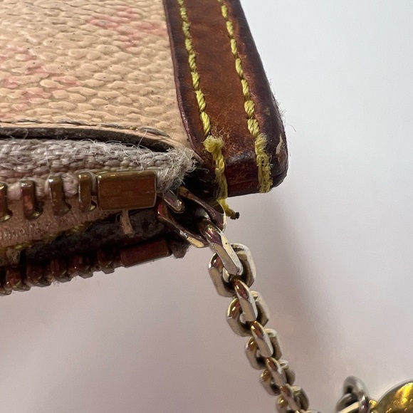 💗LOUIS VUITTON Cherry Blossom Takashi Murakami Monogram Coin Case/Key Ring 🌸🌸 - Picture 9 of 16